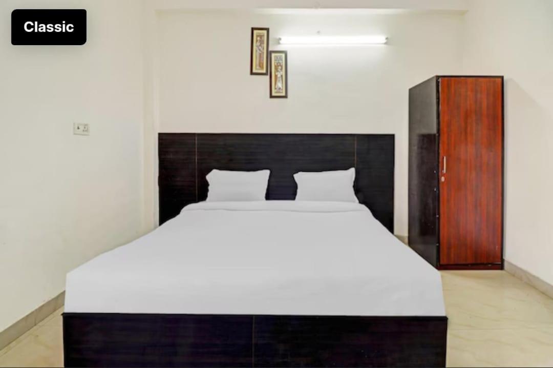 Hotel Olive Tree 아그라 외부 사진